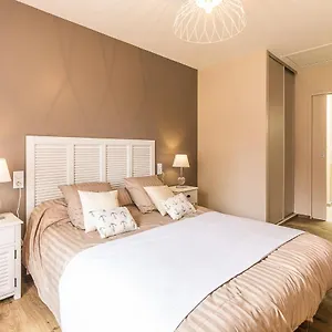 https://les-prairies-du-mont-la-valle-saint-pierre.inbrittany.com