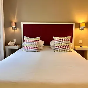 3* Hotell Kyriad 18 - Porte De Clignancourt - Montmartre