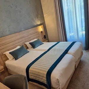 Champerret Elysees Paris