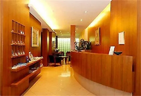 Hotel Du Continent Paris 3*,